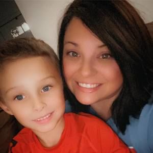 Meet your Posher, Stacy